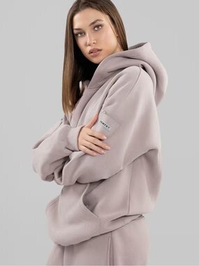 Comfrt travel essentials hoodie in Bark